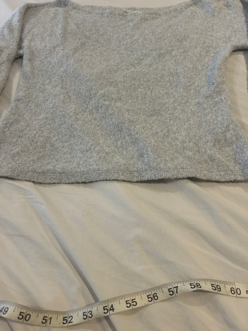 Abercrombie & Fitch Light Gray Off-the-Shoulder Sweater size small - Picture 2 of 5